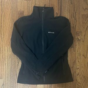 Columbia women’s black fleece size S